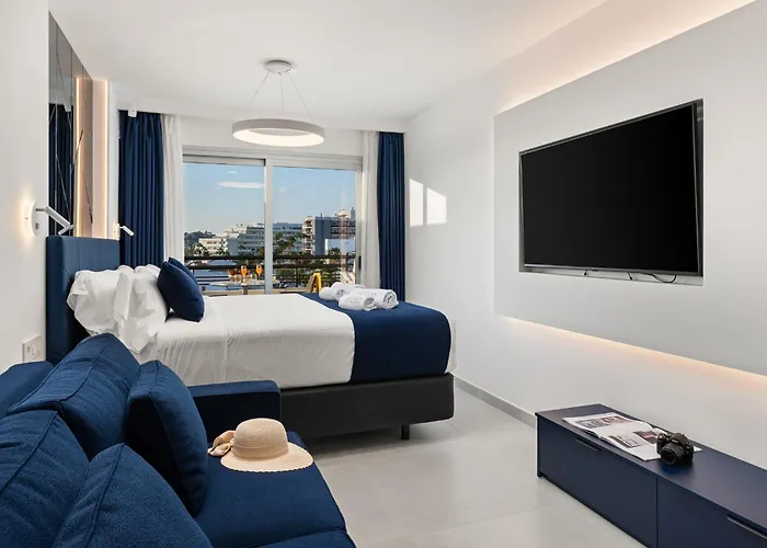 Studio Apartment Sea View